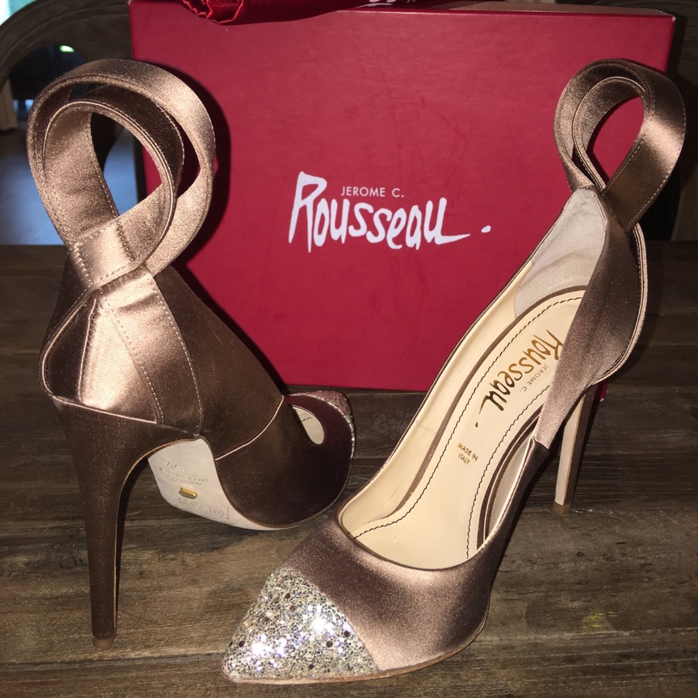 SOLD.. Rousseau Satin Gorgeous Pumps! - Picture 3 of 8